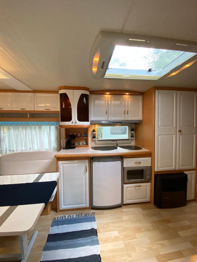 ホテル Przyczepa Abordaz Na Campingu Kormoran ヘル エクステリア 写真